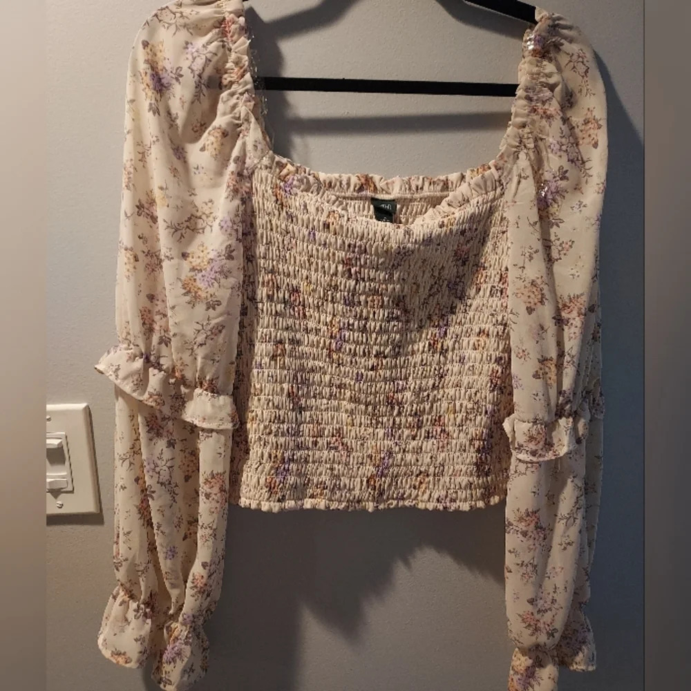 NWT Wild Fable Smocked Light Pink Floral Puff Sleeve Crop Top in Size XL